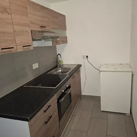Zwei Separate Im 1 Og Ideal Fuer Montueeren Oder Studenten Wg Siegen