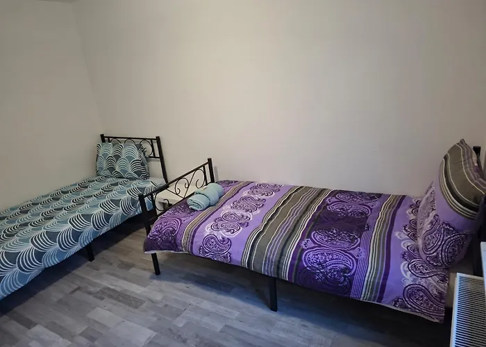 Appartement Zwei Separate Im 1 Og Ideal Fuer Montueeren Oder Studenten Wg *