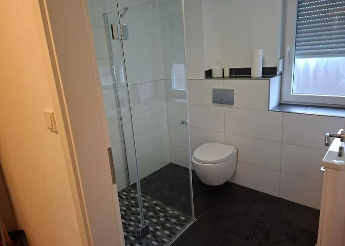 Zwei Separate Im 1 Og Ideal Fuer Montueeren Oder Studenten Wg Siegen