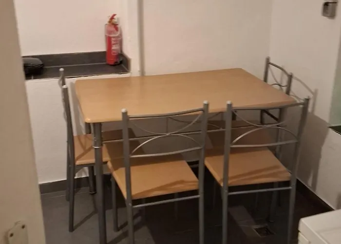 Appartement Zwei Separate Im 1 Og Ideal Fuer Montueeren Oder Studenten Wg Siegen