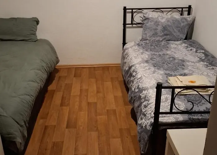 Zwei Separate Im 1 Og Ideal Fuer Montueeren Oder Studenten Wg Siegen