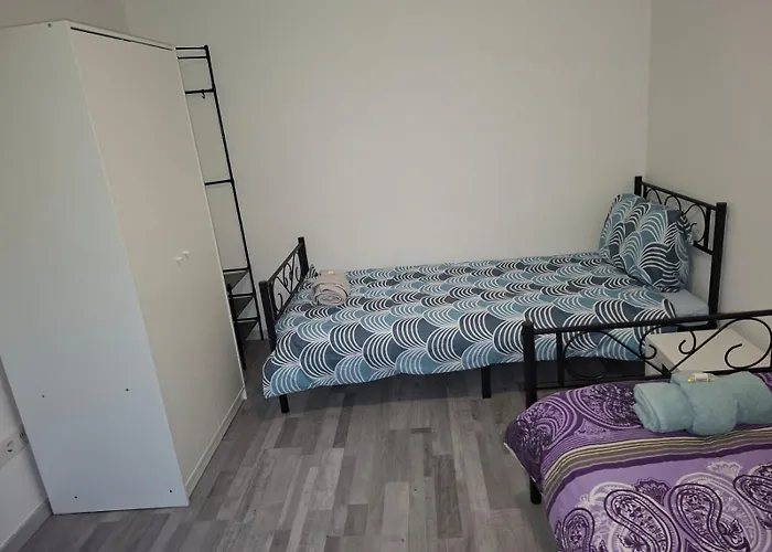 Zwei Separate Im 1 Og Ideal Fuer Montueeren Oder Studenten Wg Appartement *